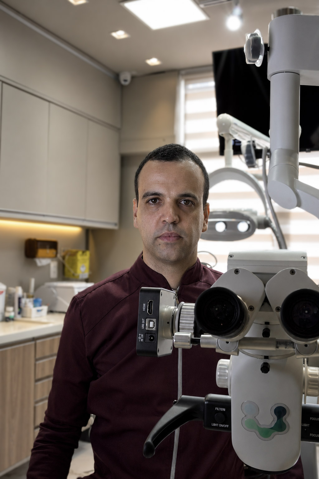 Dr. Rodrigo Lins, endodontista em Salvador